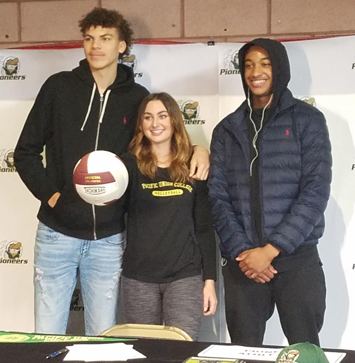 Volleyball Napa Christian S Hearn Signs With Pacific Union