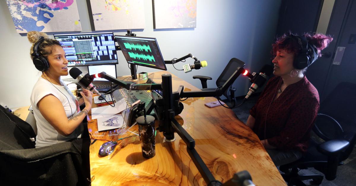 Nuevo formato, nueva misión: KVON Radio lleva el idioma español a las ondas de Napa Valley | noticias locales Nuevo formato, nueva misión: KVON Radio lleva el idioma español a las ondas de Napa Valley | noticias locales