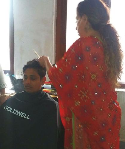 St. Helena hair stylist changes lives, teaches skills in Varanasi, India