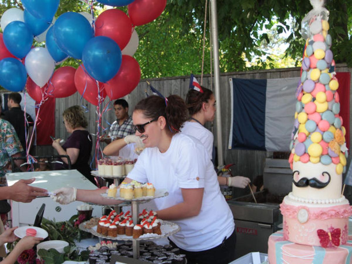 Vive La France Bastille Day Celebrated In Yountville Local News Napavalleyregister Com