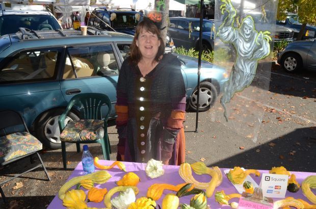 Calistoga Farmers market Halloween Contest