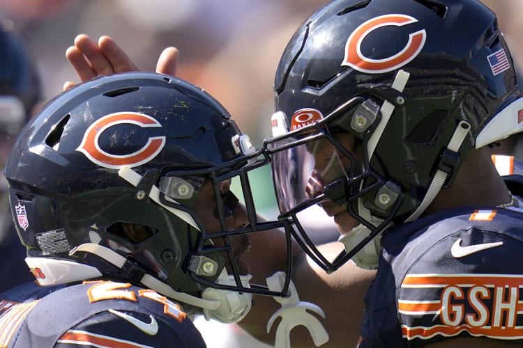 Fields Throws 1st TD Pass, Bears' Defense Dominates In Vegas