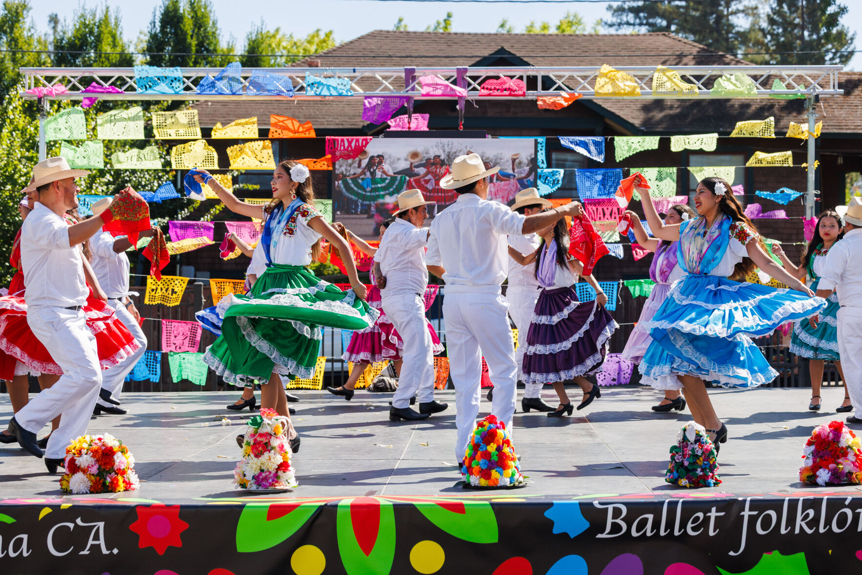PHOTOS: Ballet Folklorico 'El Valle' de St. Helena celebrates 15