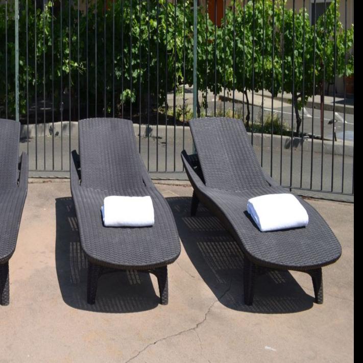 Carlin S Country Cottages In Calistoga Prepares To Revamp The