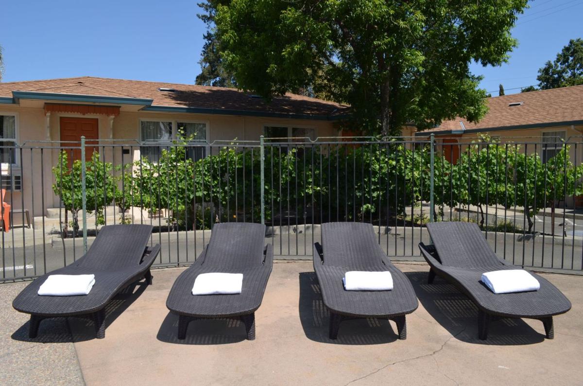 Carlin S Country Cottages In Calistoga Prepares To Revamp The