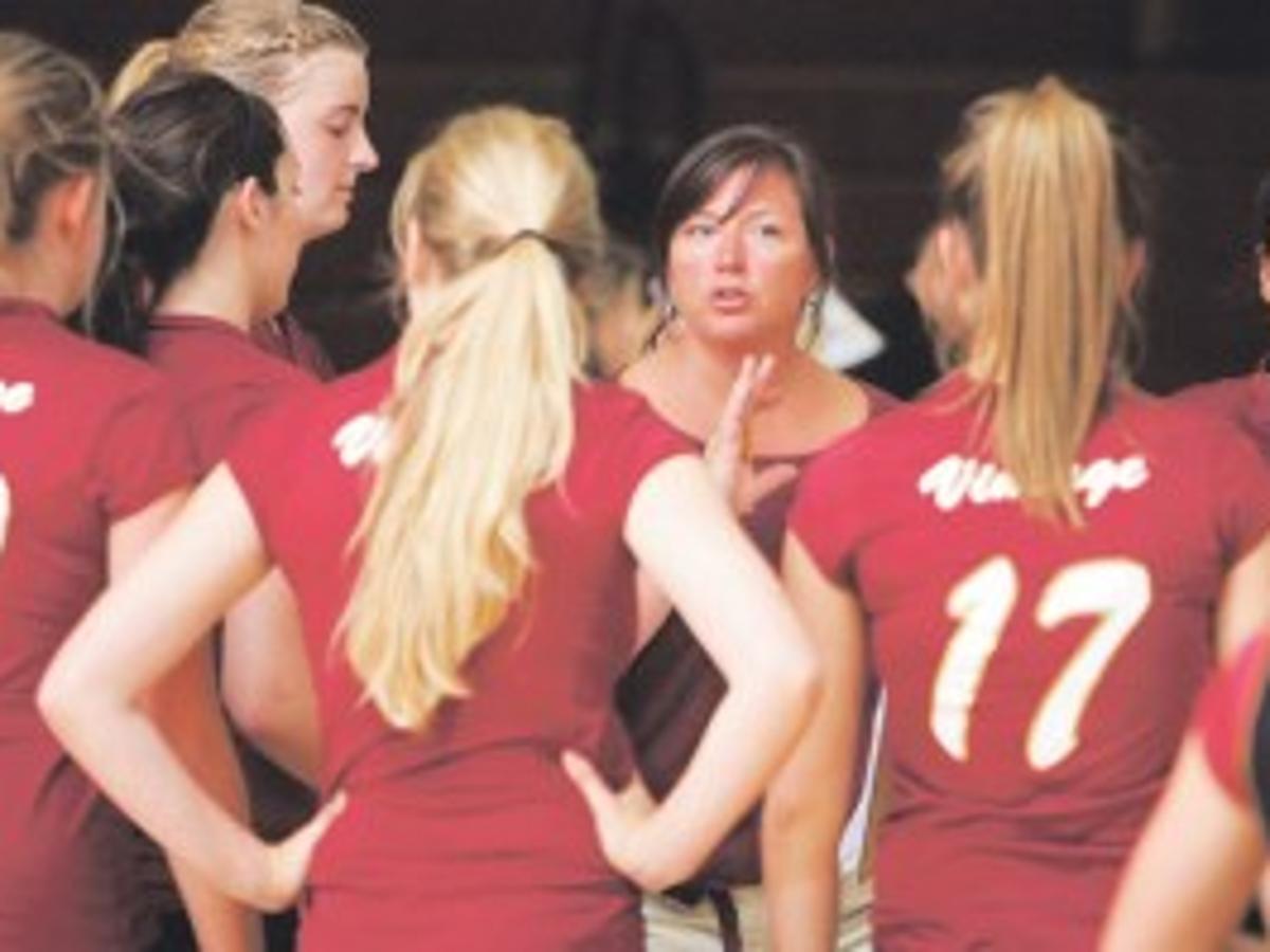 Alum Porter Returns To Coach Vintage Spikers High School