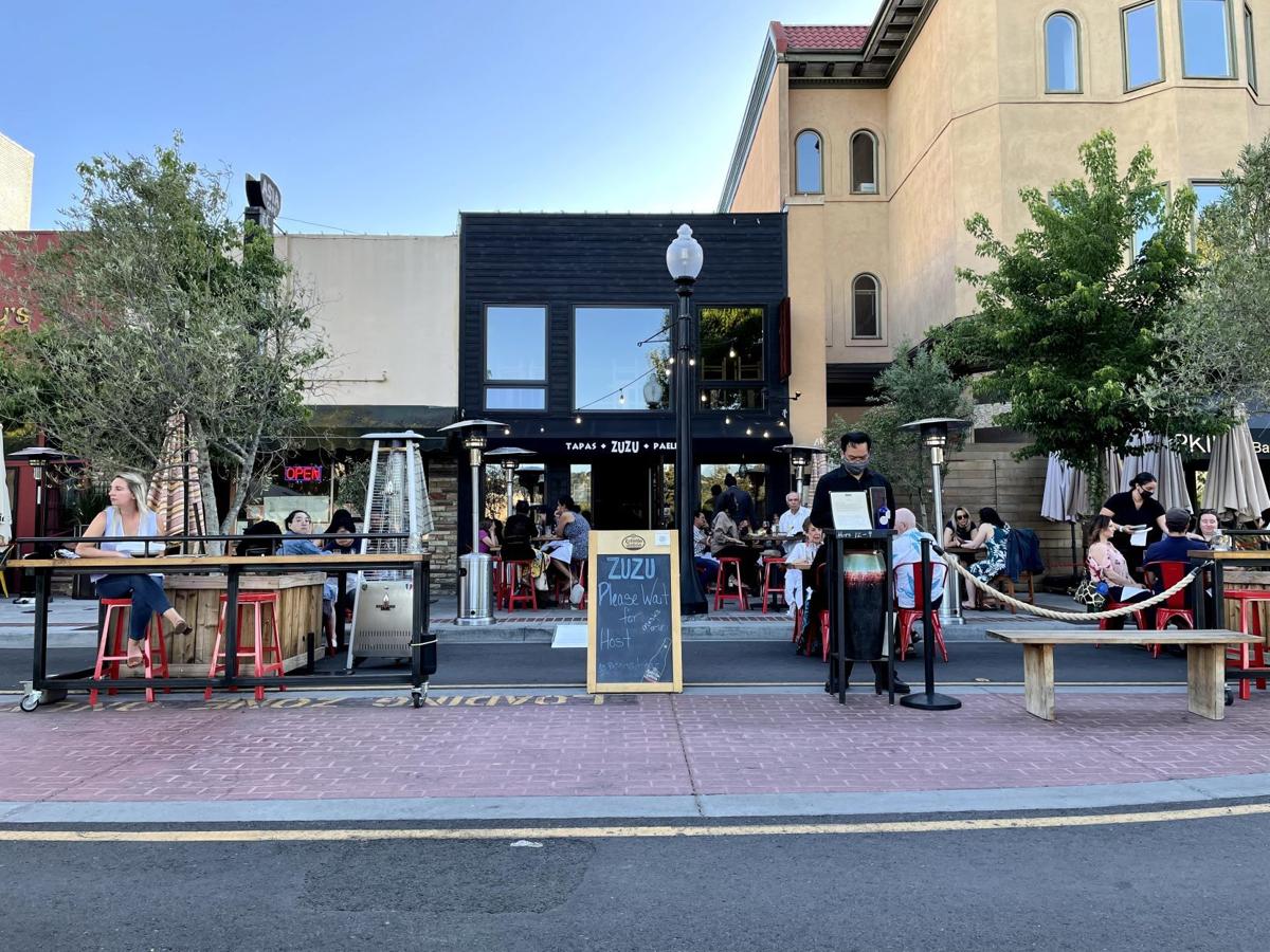 Outdoor dining on Main Street, downtown Napa