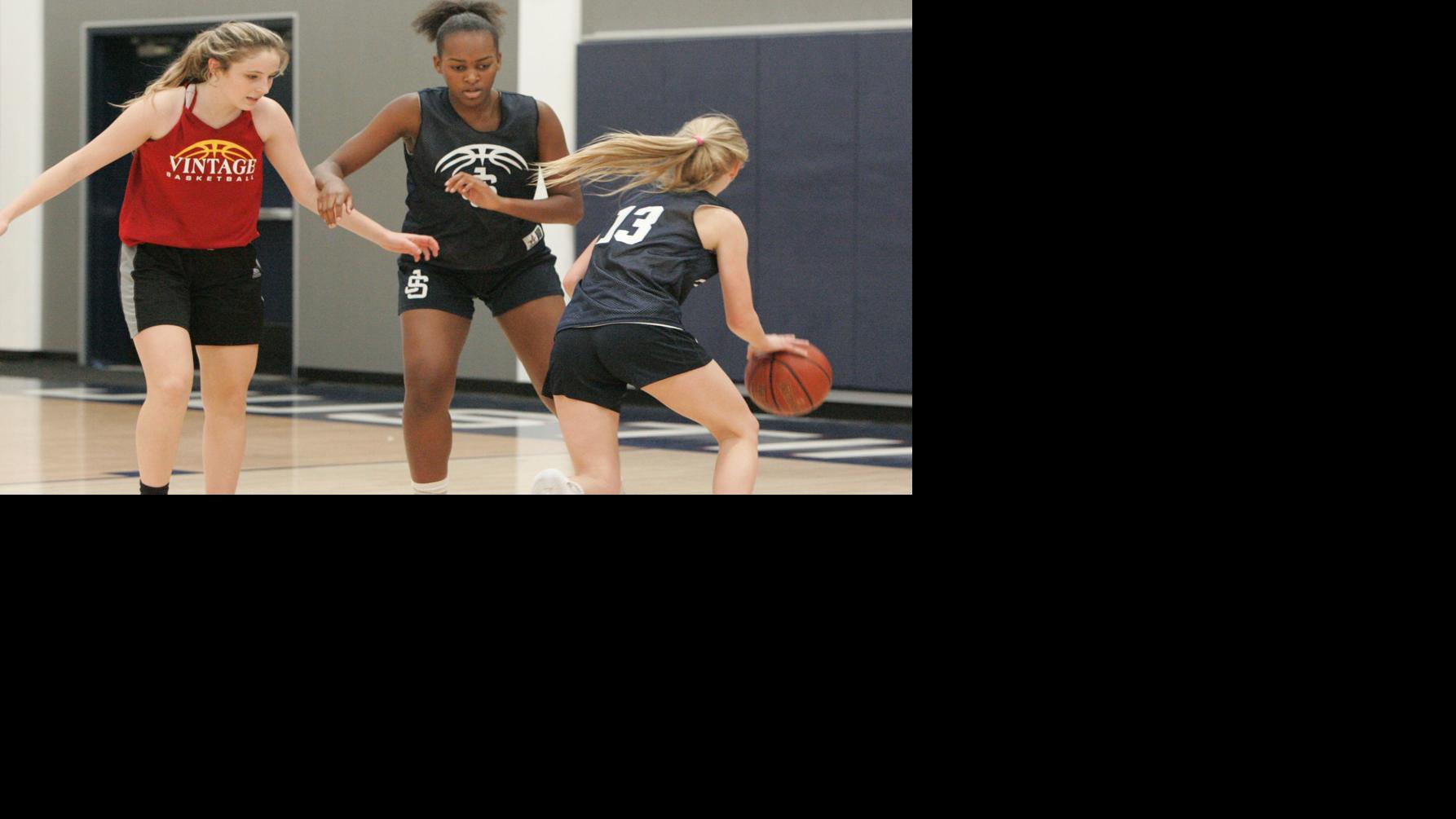 Justin Siena Girls Basketball Outlook Young Braves Have Height And Fight High School Napavalleyregister Com
