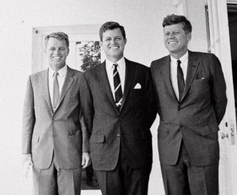 Senator Ted Kennedy dies