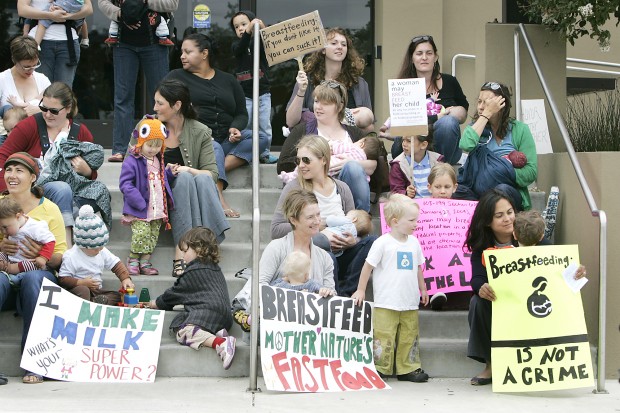 breast feeding demonstration photos pictures Breast feeding demonstration photos pictures