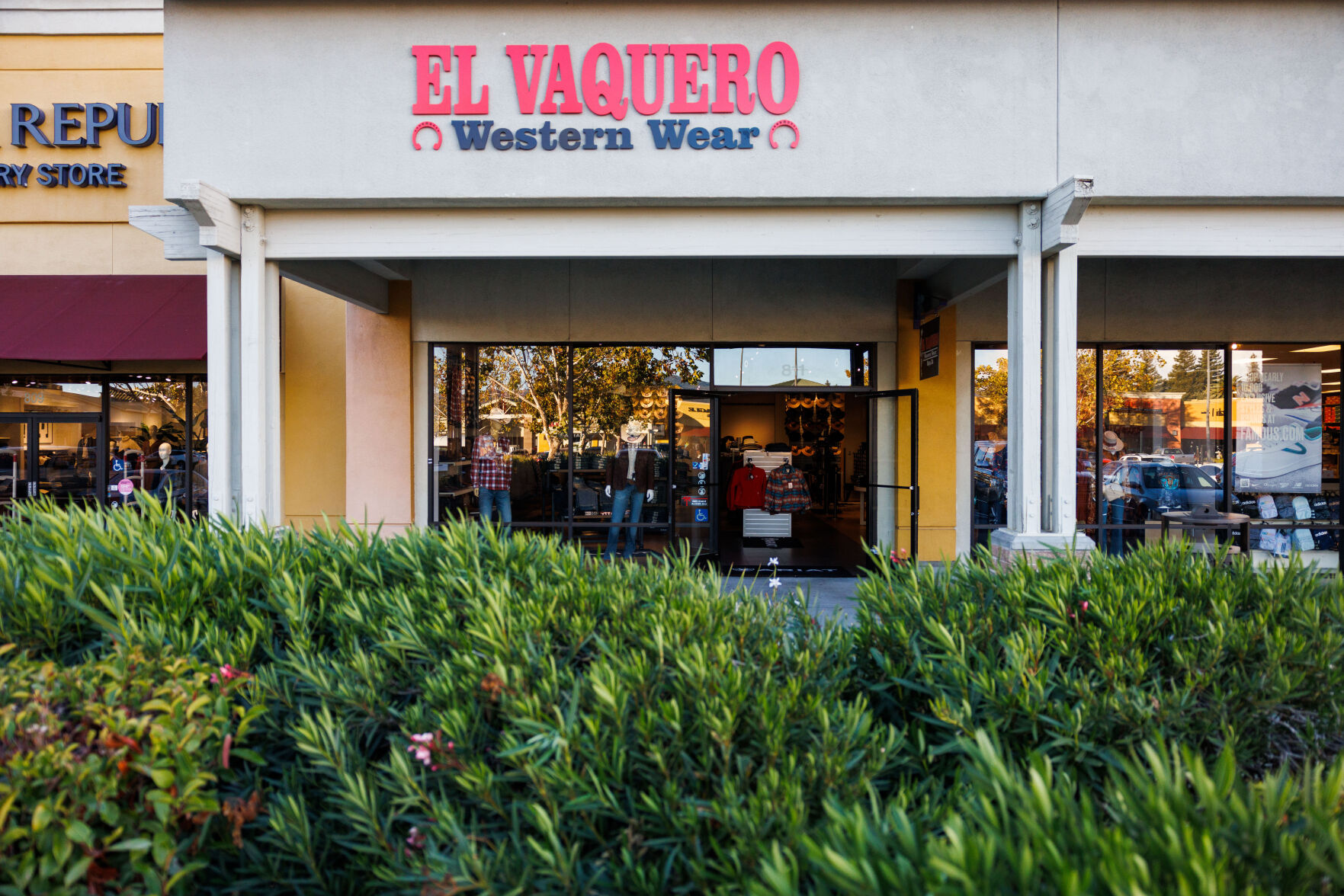 Vaquero stores near on sale me