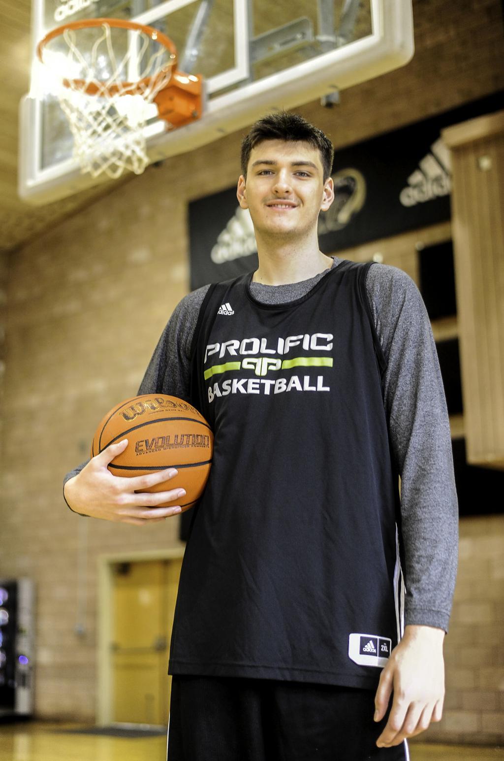 Australia S Jordan Schwalger A 6 10 Center With Autism Finds A