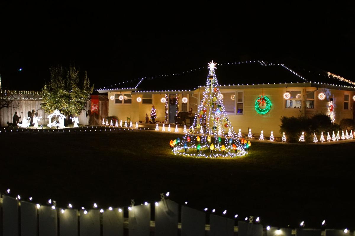Christmas Lights Cotton Farm Lady Lake Fl 2022 Photos: Holiday Light Displays In Napa Valley 2020 | Home And Garden |  Napavalleyregister.com