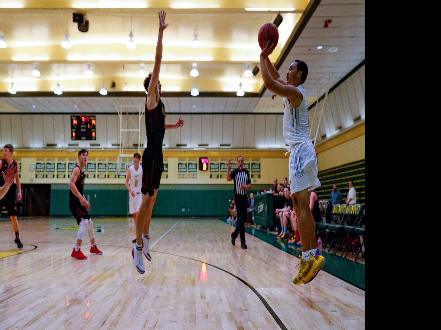 College Men S Basketball Storm S Rough Waters Can T Sink Swim
