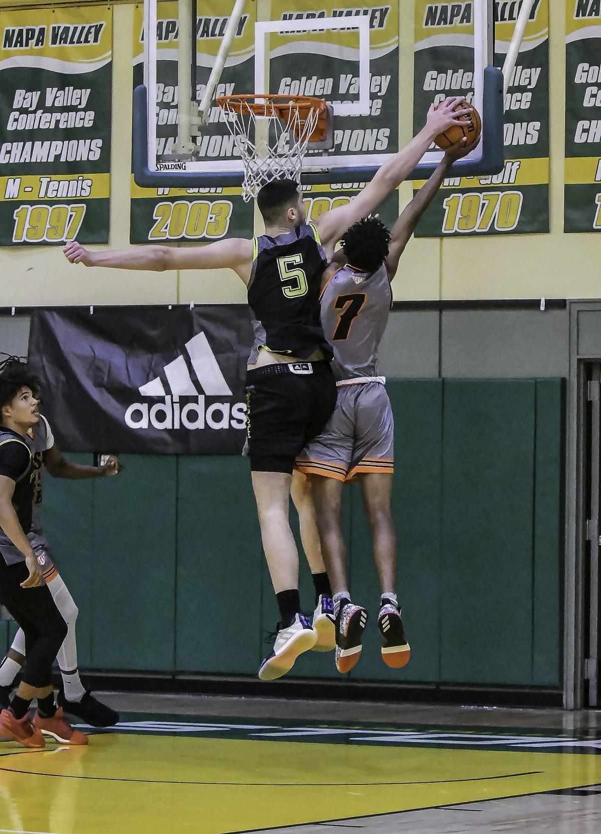 Prep Boys Basketball Prolific Prep Players Sign With Div 1