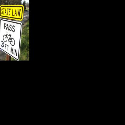 Bicycle Pass Sign: Pass 3 FT Min (with Graphic)