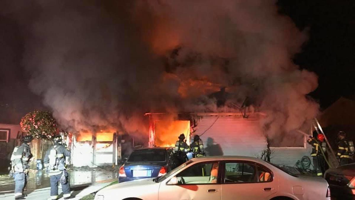Fire Consumes Napa House Family Escapes Injury Local News