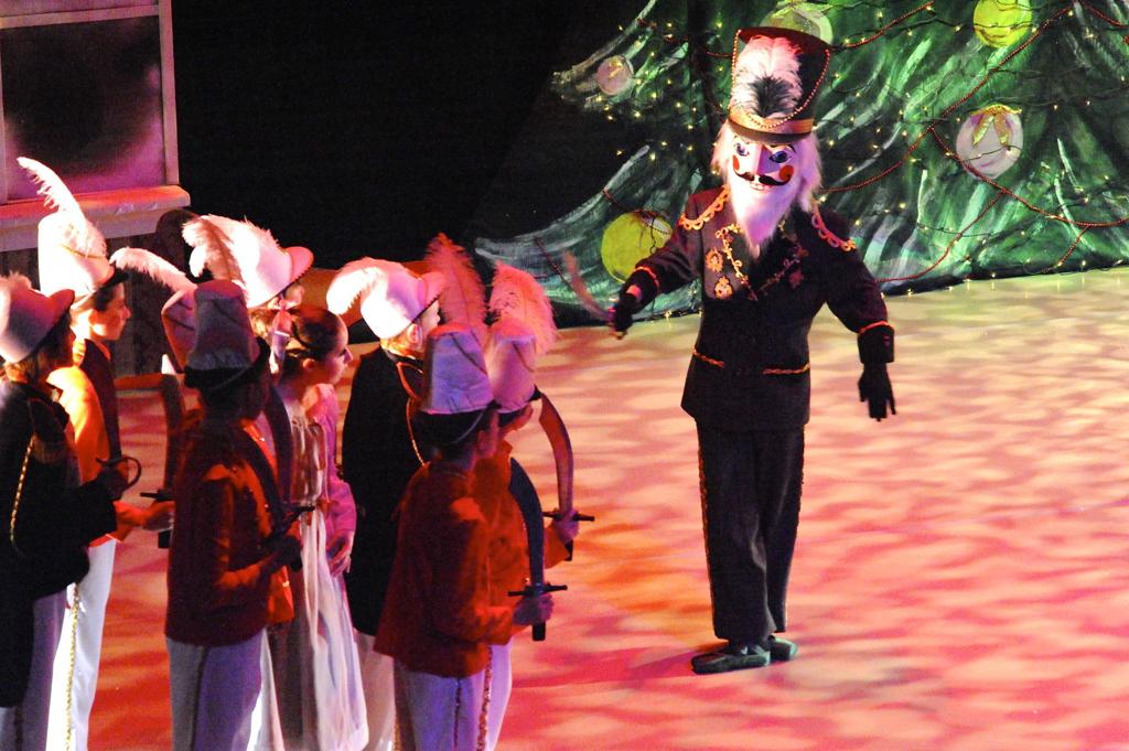 Holiday Entertainment Around The Napa Valley Arts Theatre