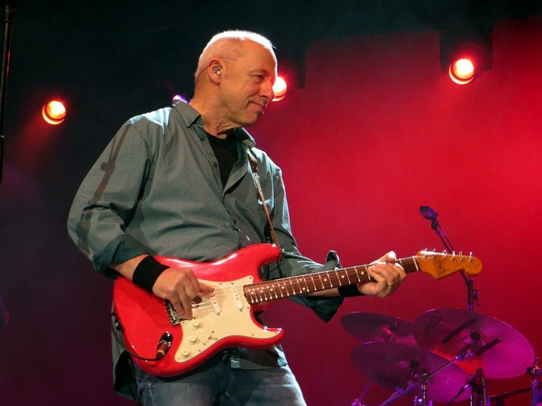 Let it be heard: Mark Knopfler makes his guitar do the singing