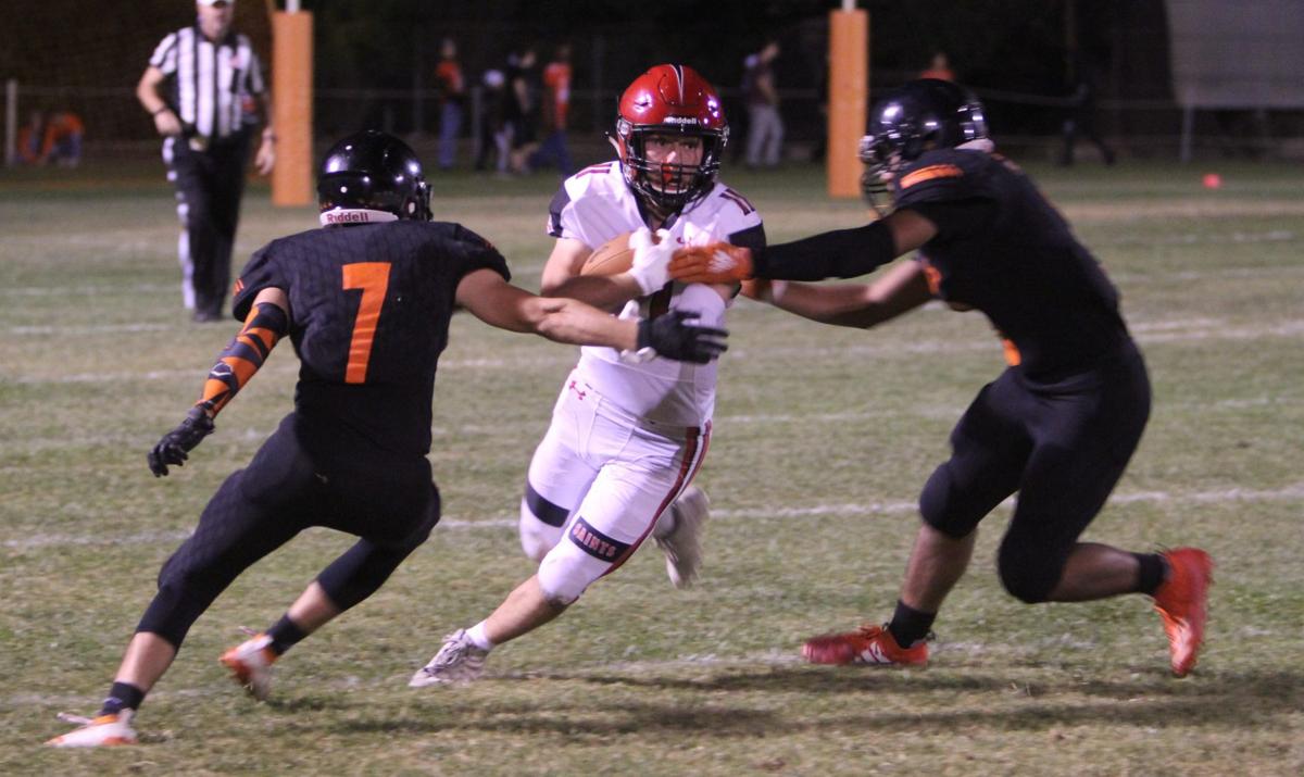 Prep Football St. Helena runs through Kelseyville, 4827, in league