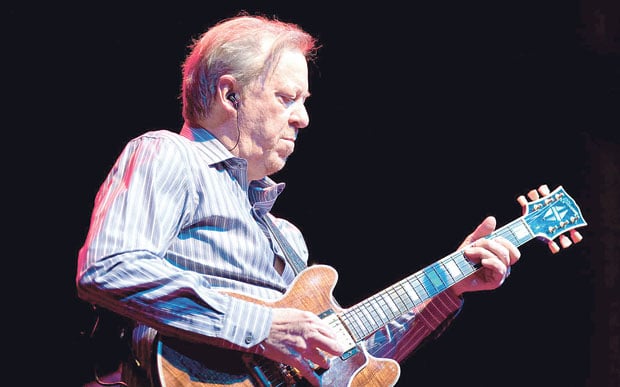Boz Scaggs tour event with fans enjoying music in 2026
