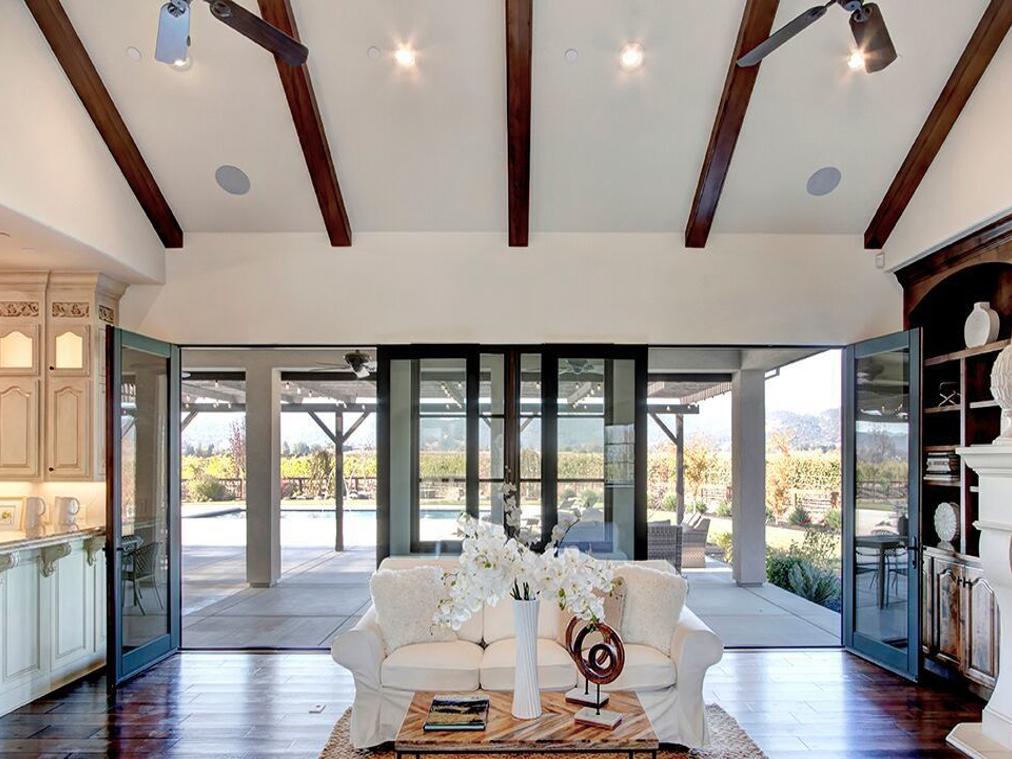 Staging Napa Valley Melina Bartlett Makes Choices That Help Sell Houses Home And Garden Napavalleyregister Com