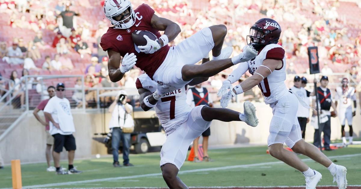 College Football: Smith leads Stanford in 41-10 rout of Colgate