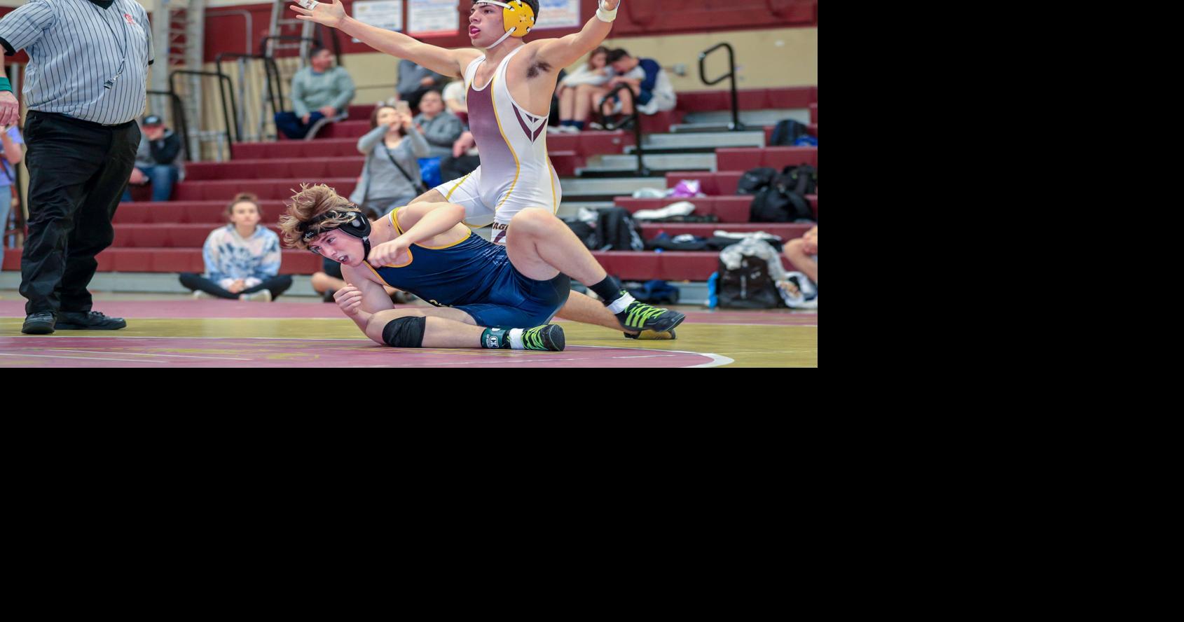 Prep Wrestling Vintage beats Napa on tiebreaker criteria