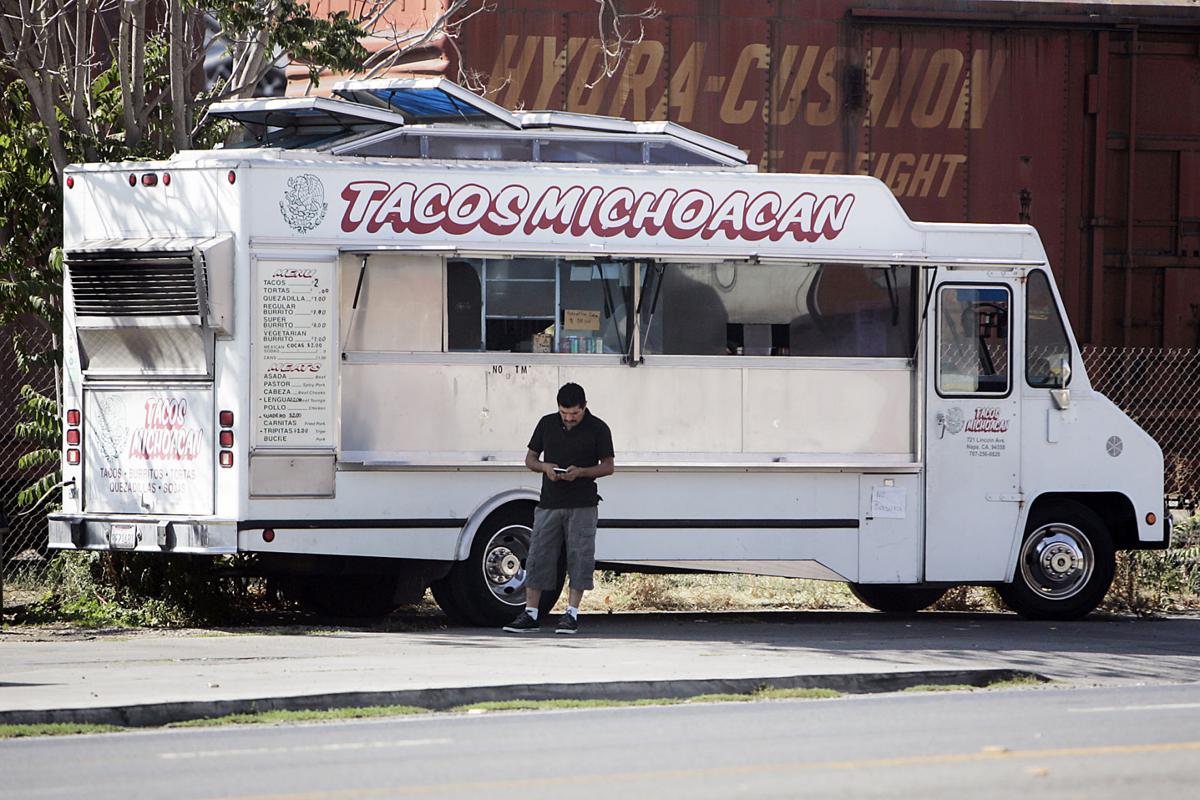 Roadside Grill Food Truck Roadside Grill Food Truck