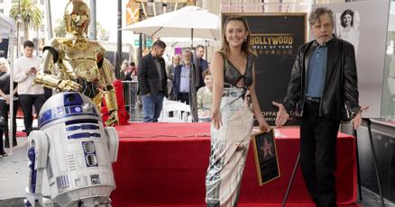 Carrie Fisher gets her Walk of Fame star on May the Fourth Carrie Fisher gets her Walk of Fame star on May the Fourth