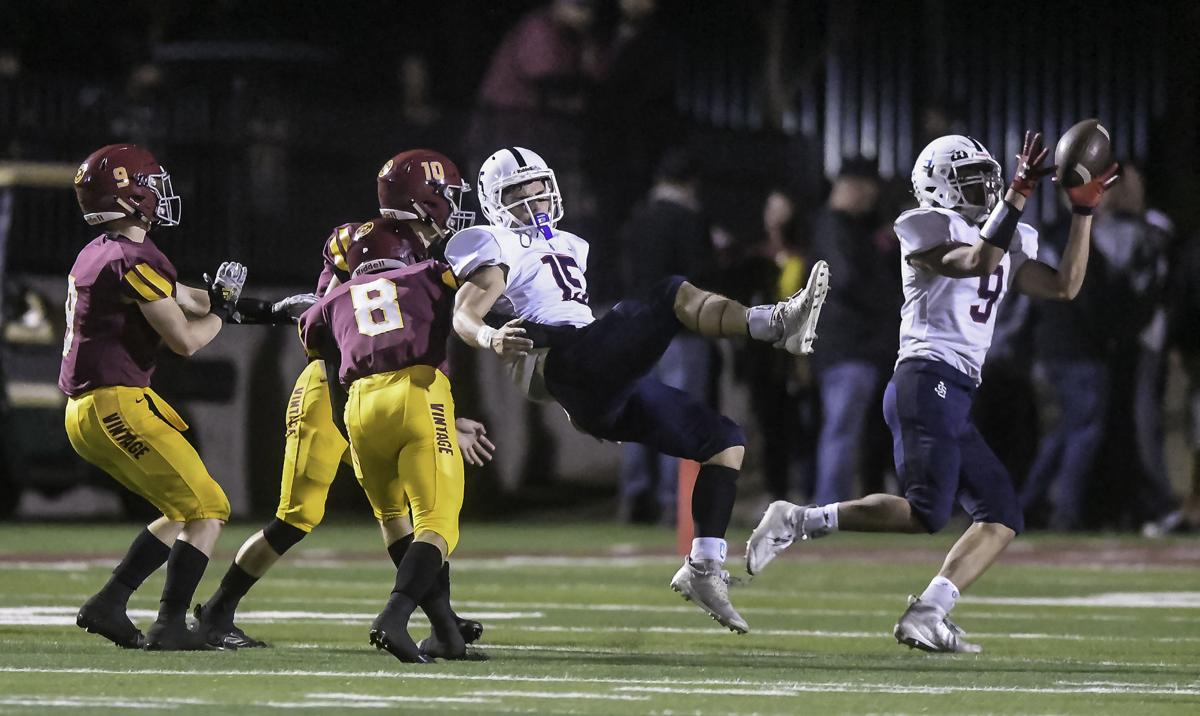 Napa Valley Prep Football Vintage Overcomes 2nd Quarter Lull To
