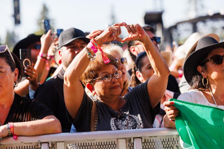 La Onda Day One crowd