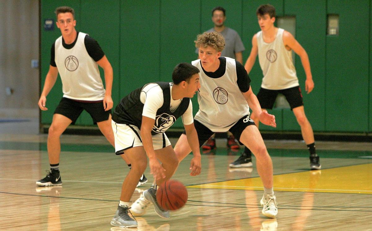Prep Boys Basketball Familiar Faces Return To Help Lift Vintage S