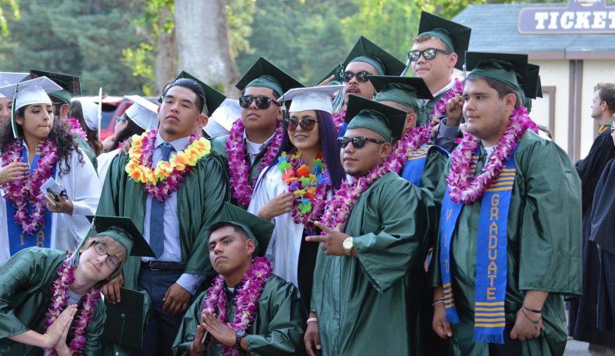 Graduation 2016 An Evening To Remember The Weekly Calistogan Napavalleyregister Com