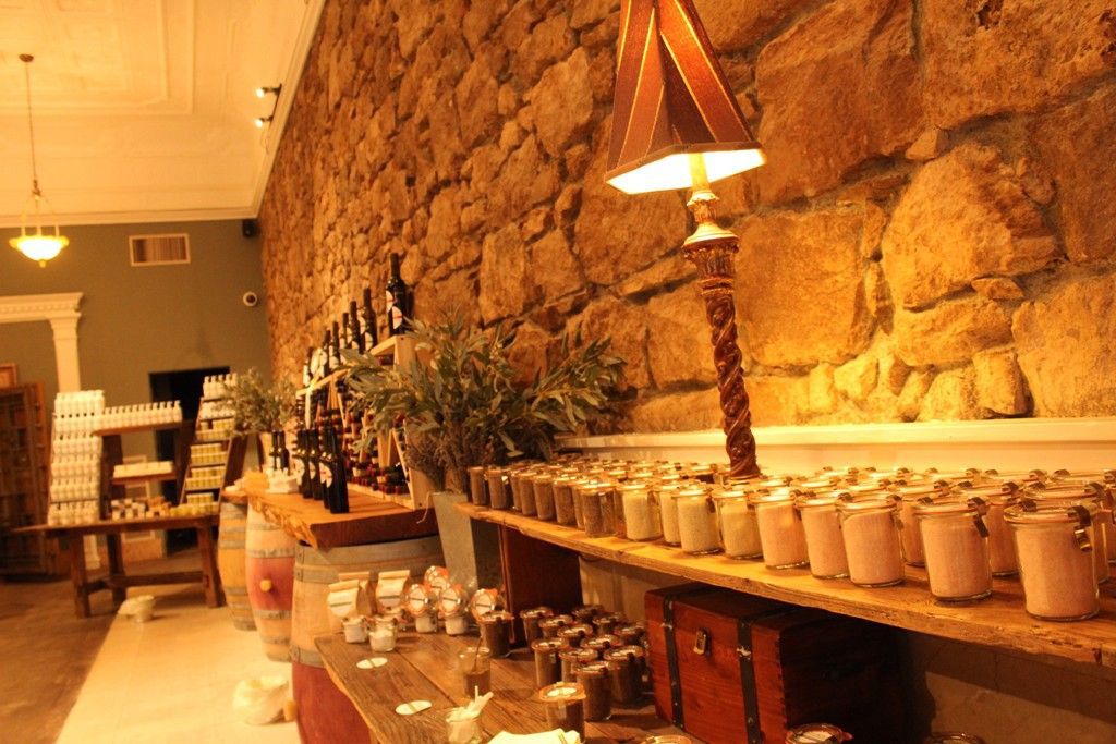 Olive oil stores close brick and mortar locations