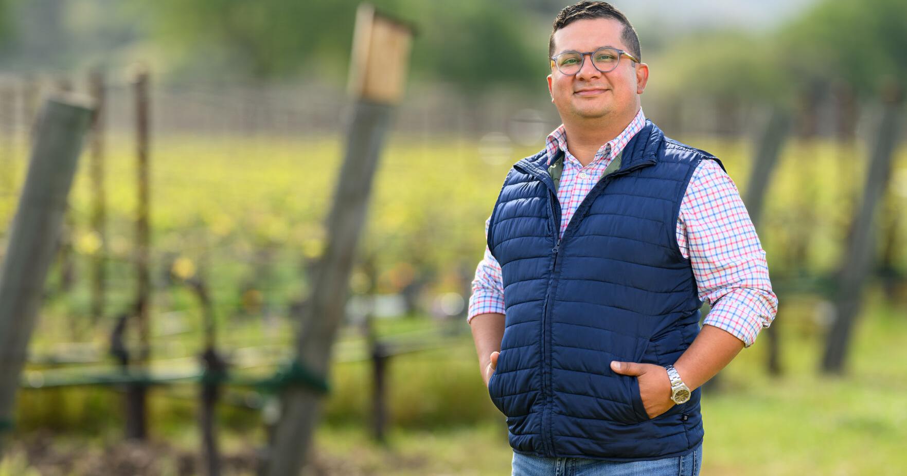 Eric Gallegos named Director of Vineyard Operations - Vimarsana News