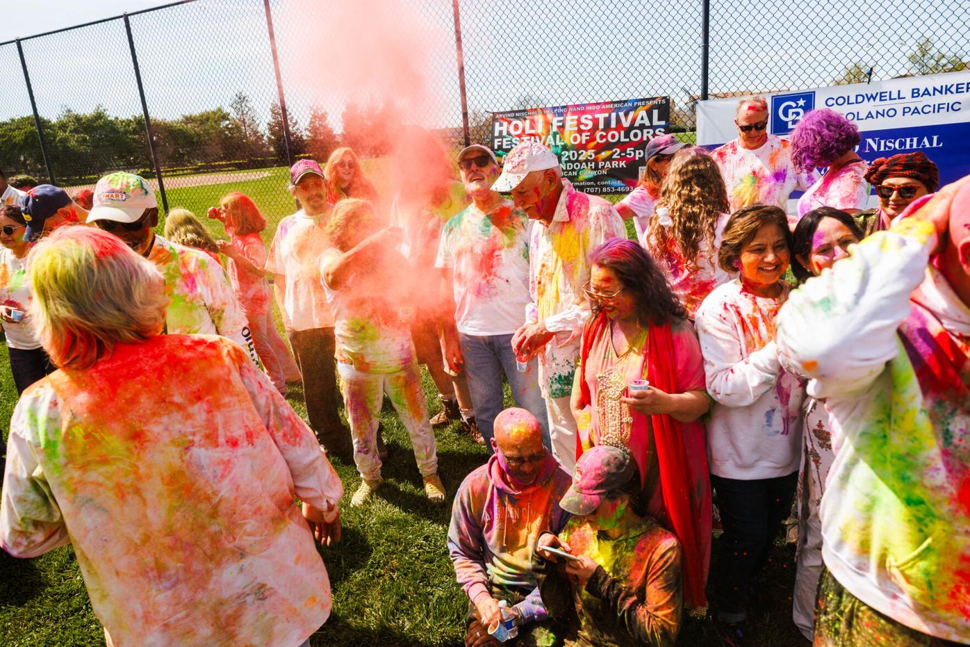 PHOTOS: American Canyon celebrates Holi, the Hindu Festival of Colors | |  napavalleyregister.com
