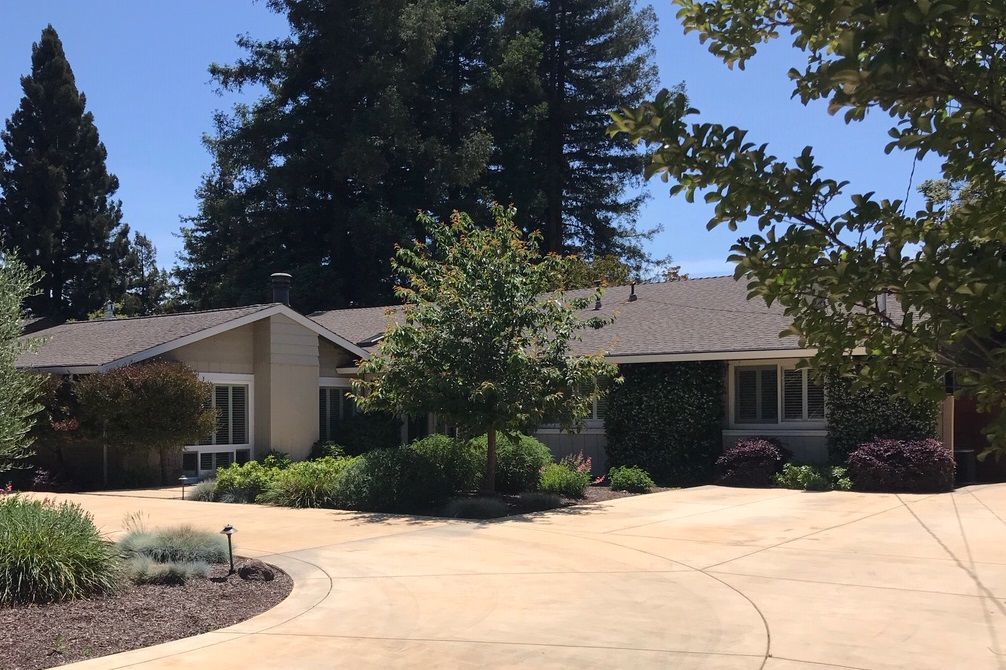 1033 Ross Circle