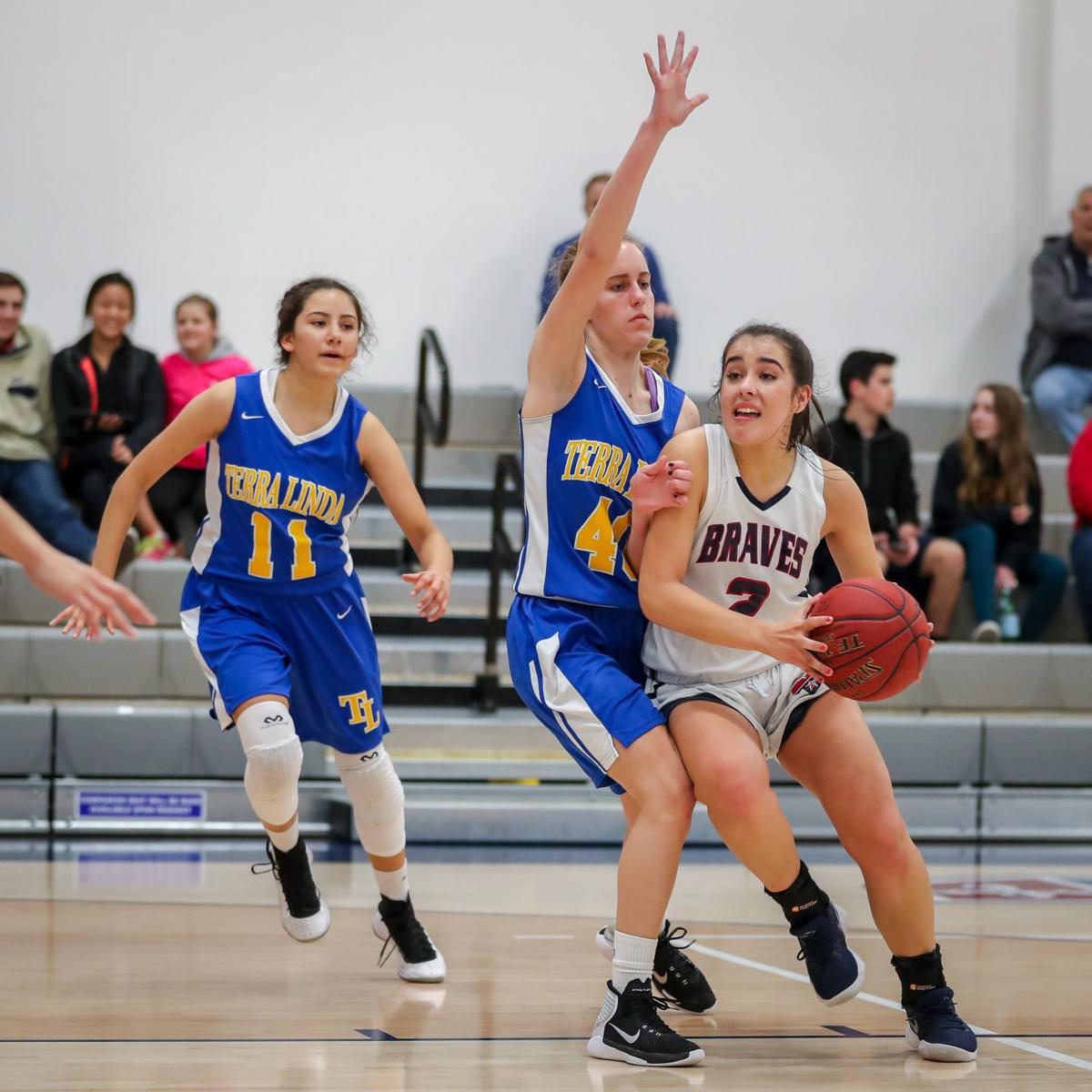 whittemore girls Justin-siena high school counts on ashlee whittemore, a junior point guard/shooting guard on the girls basketball team, for a number of things. whittemore girls Justin-siena high school counts on ashlee whittemore, a junior point guard/shooting guard on the girls basketball team, for a number of things.