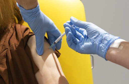Wrangling over virus relief persists despite high stakes