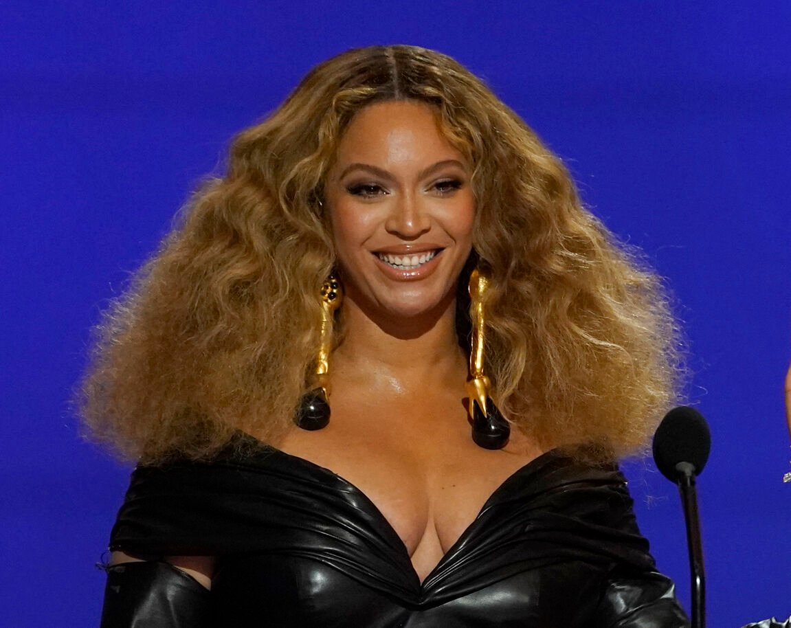 Beyonce rules box office with $21M debut