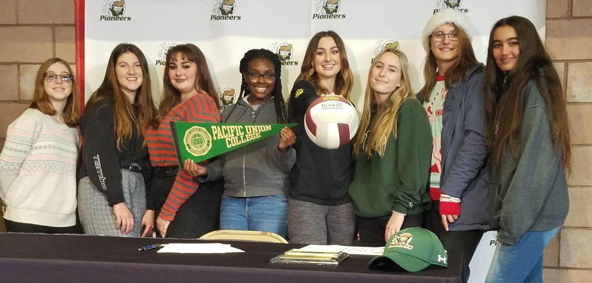 Volleyball Napa Christian S Hearn Signs With Pacific Union