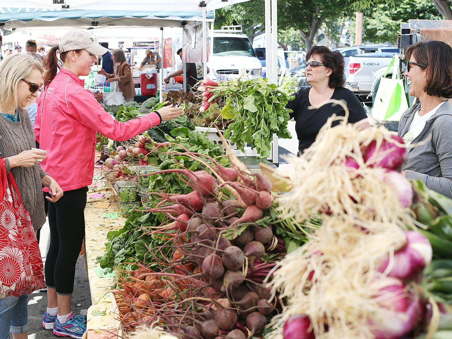 Opening Day At Farmers Market Local News Napavalleyregister Com Opening Day At Farmers Market Local News Napavalleyregister Com