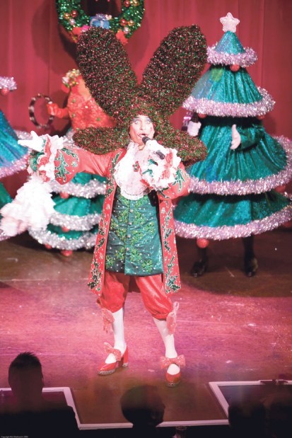 Beach Blanket Babylon Christmas Tree 2022 Joyful Romp At Beach Blanket Babylon Gets Seasonal Glitter | Arts & Theatre  | Napavalleyregister.com