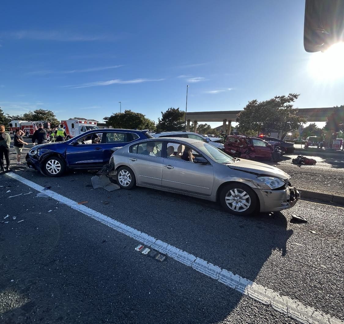 Sixvehicle crash snarls Highway 29 in American Canyon