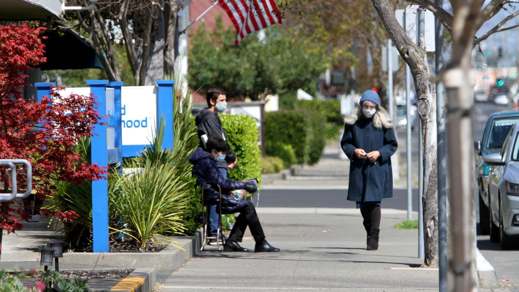 Napa Council Votes For 30 Foot Buffer At Planned Parenthood Center After Years Of Abortion Demonstrations Local News Napavalleyregister Com Napa Council Votes For 30 Foot Buffer At Planned Parenthood Center After Years Of Abortion Demonstrations Local News Napavalleyregister Com