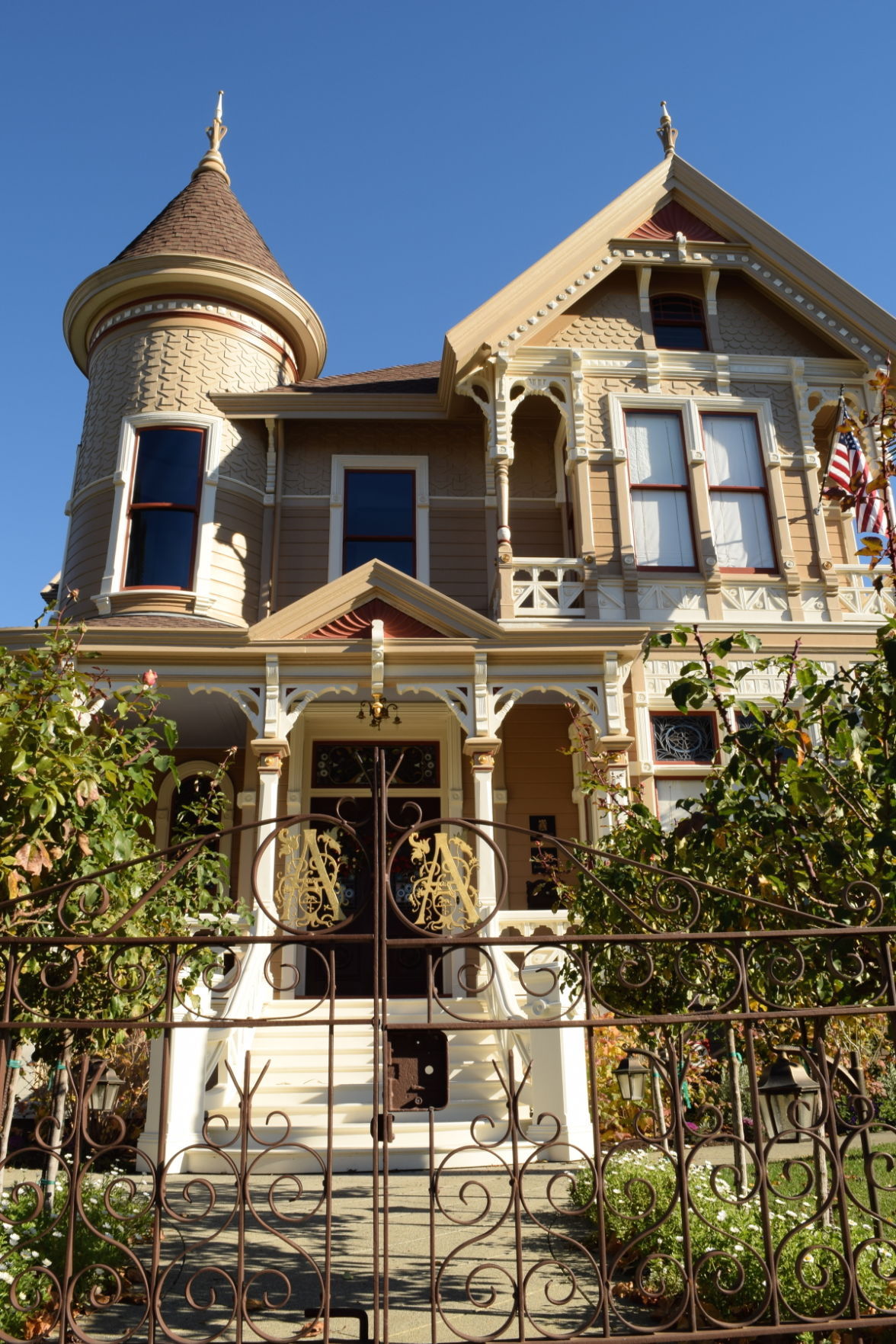 Kitchens in the Vineyards Annual tour focuses on historic homes Home