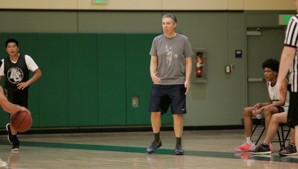 Prep Boys Basketball Go Time Again For Ben Gongora At Vintage