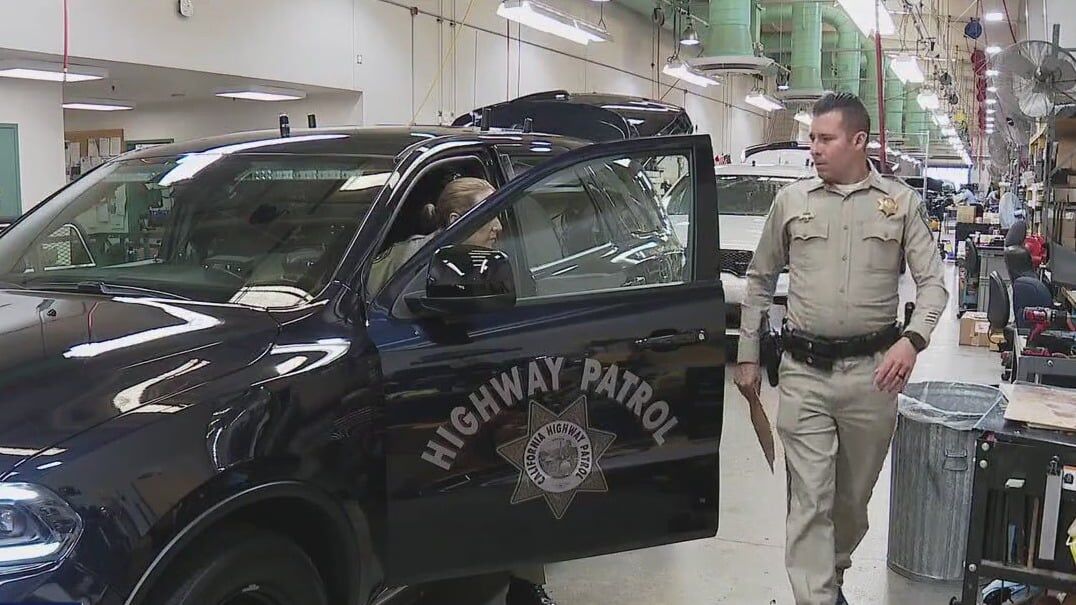 その他 HIGHWAY PATROL A mid-20th century “Highway Patrol” Lincoln Continental