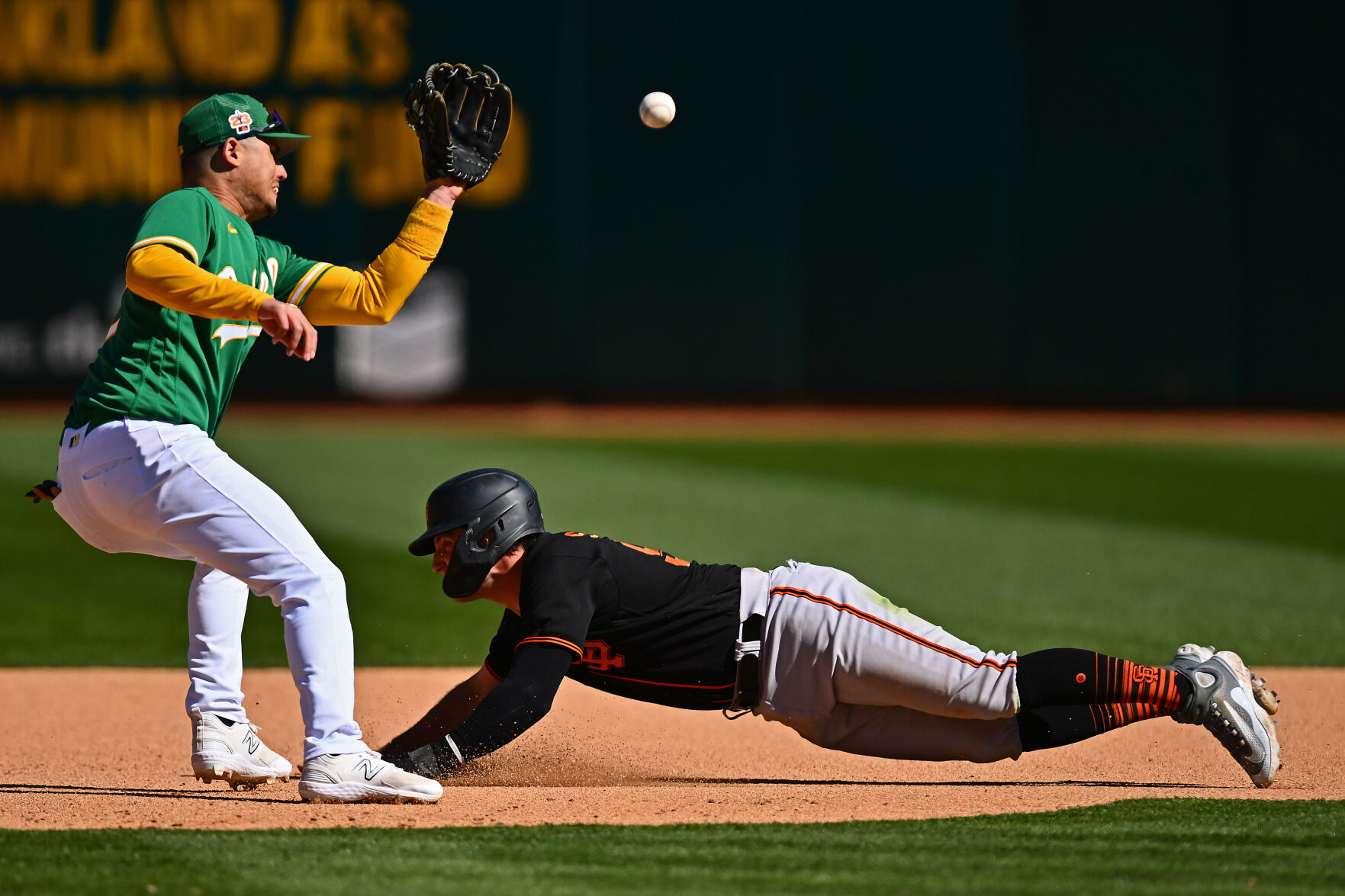 SF Giants, As provide exciting preview for Bay Area baseball season